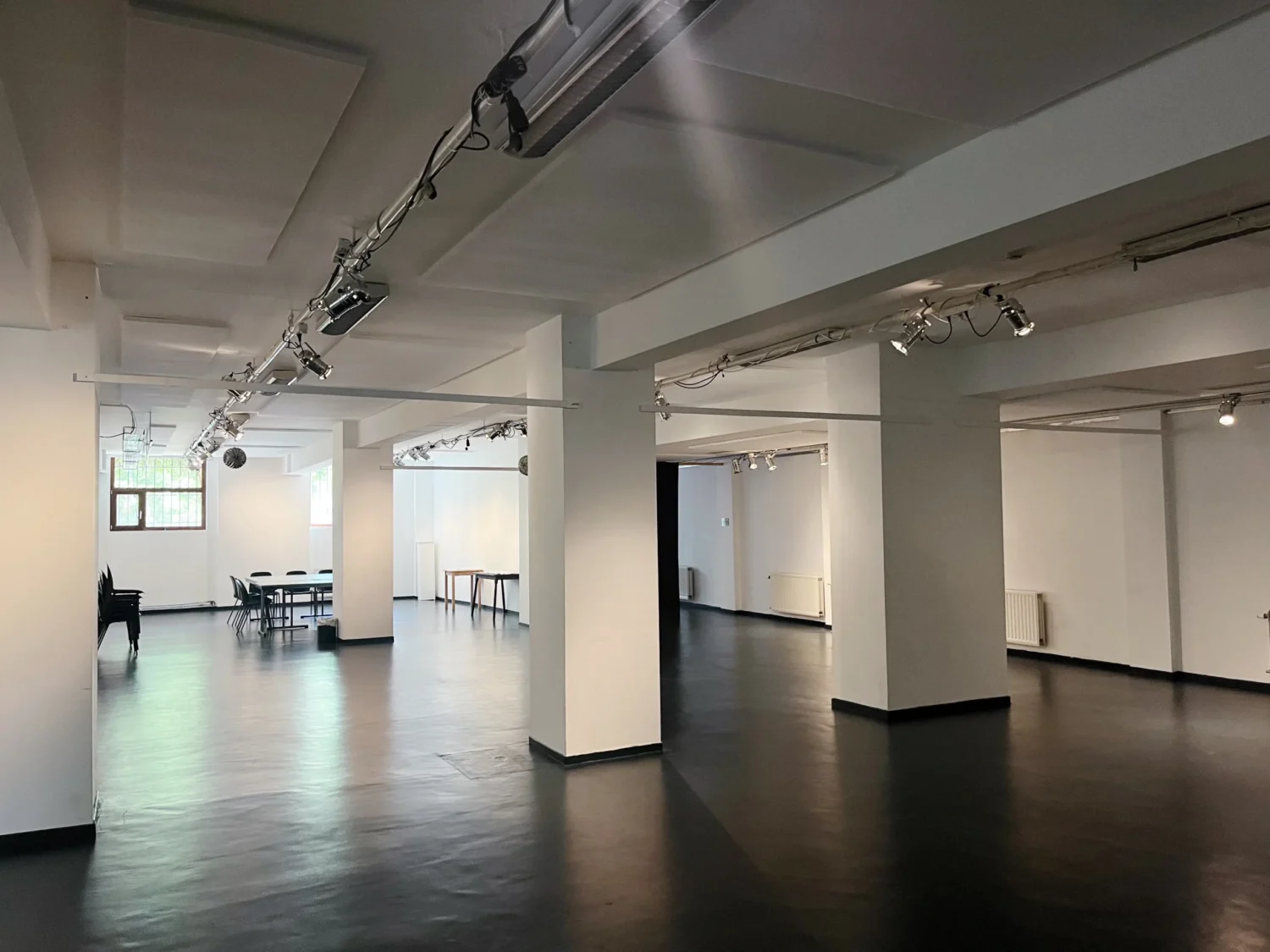 maison-des-cultures-de-saint-gilles-rue-de-belgrade-ryokan-exposition